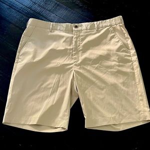 Very gently worn Greg Norman shorts.